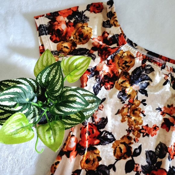 Mind Code Floral Velvet Off Shoulder Dress - Picture 2 of 6